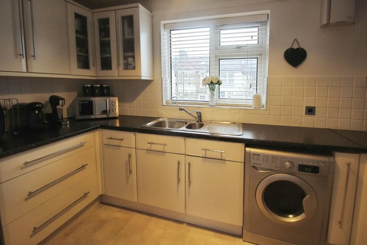Plumstead High Street, Plumstead, photo 10