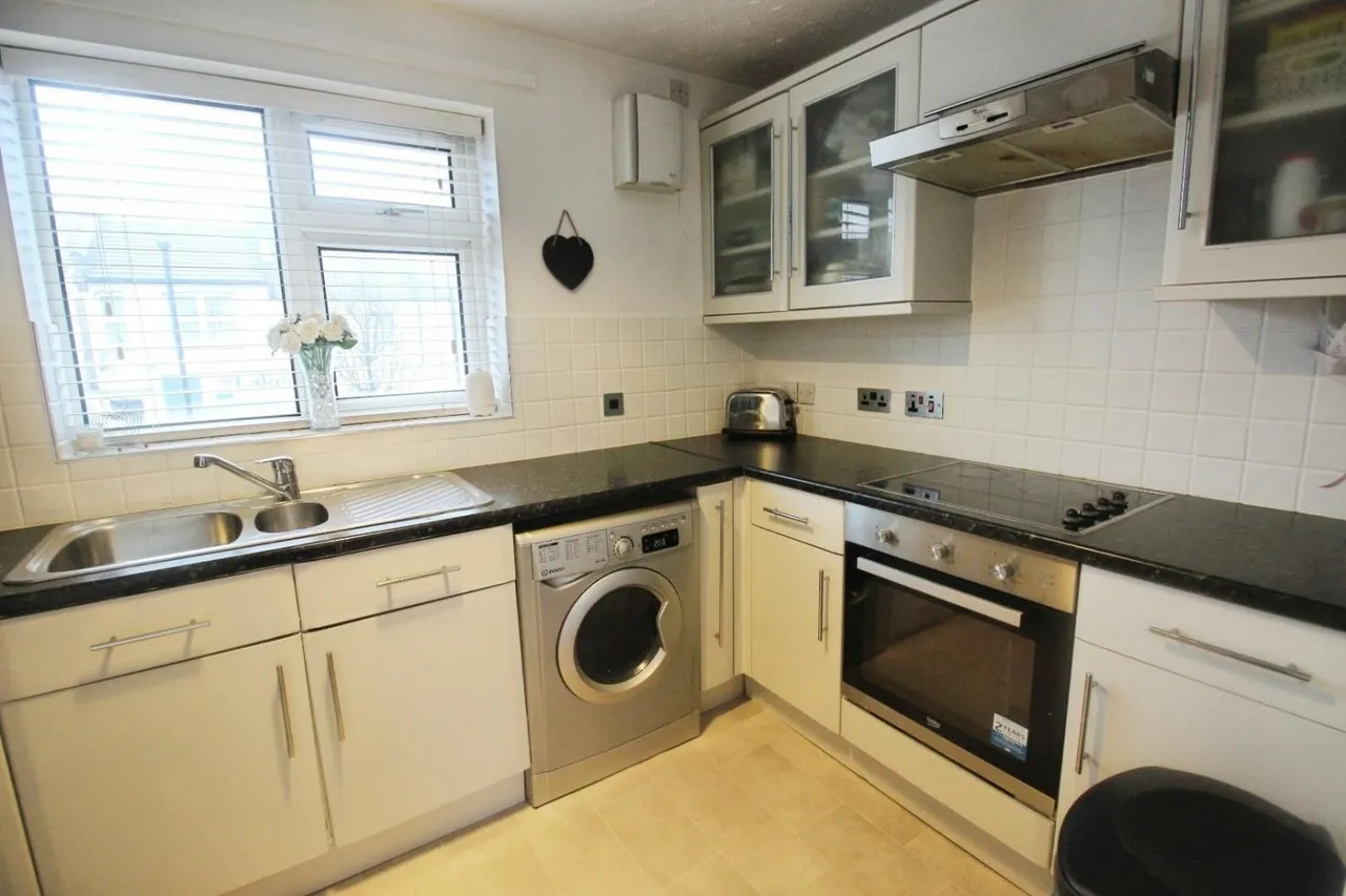 Plumstead High Street, Plumstead, photo 3
