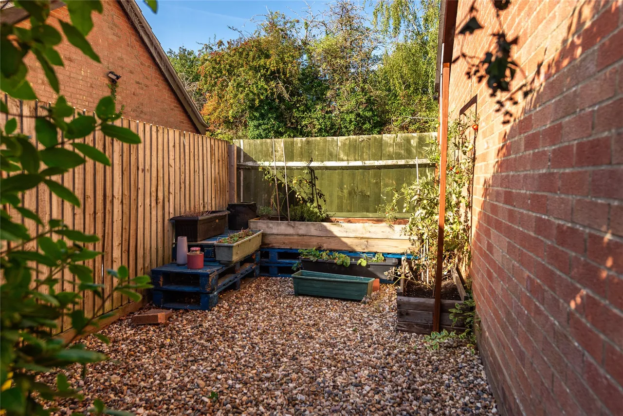 Spinney Hill Road, Olney, MK46, photo 14