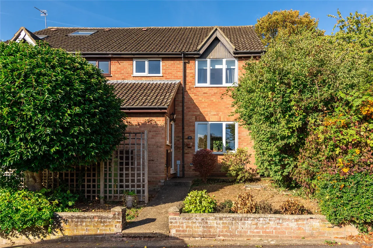 3 bed property for sale, Spinney Hill Road, Olney, MK46