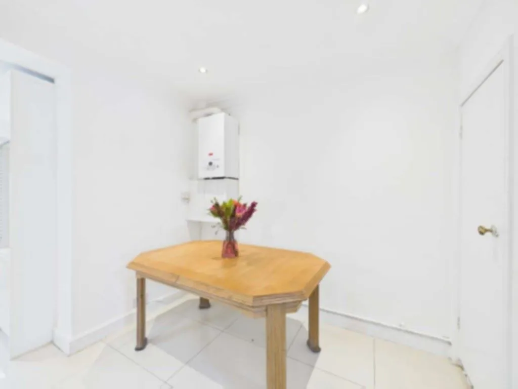 Broadmark Road, Slough, photo 8