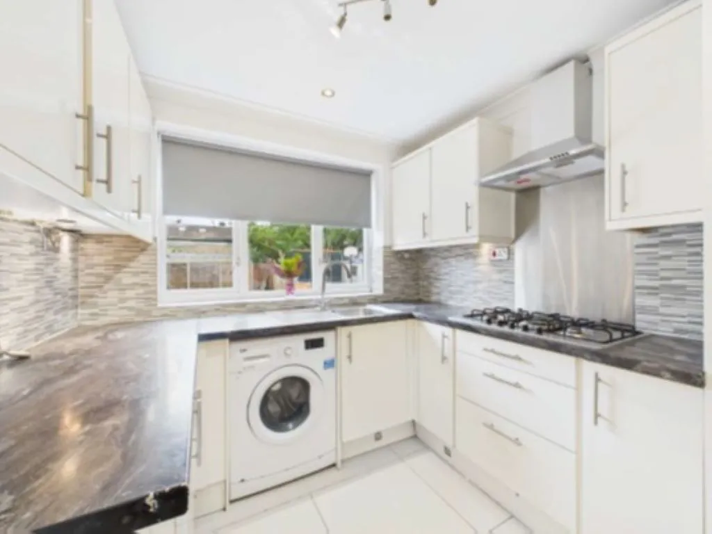Broadmark Road, Slough, photo 5