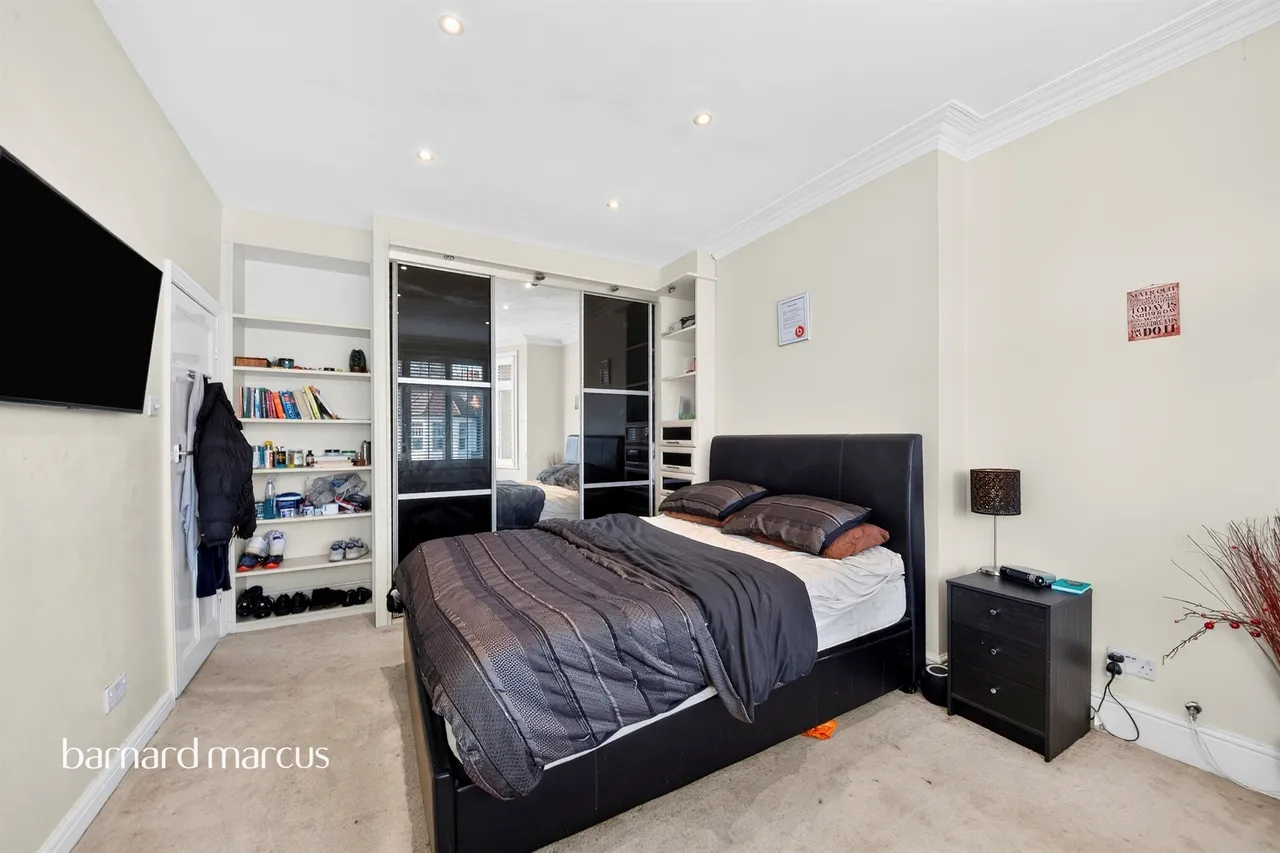 Ashurst Road, London, N12, photo 12