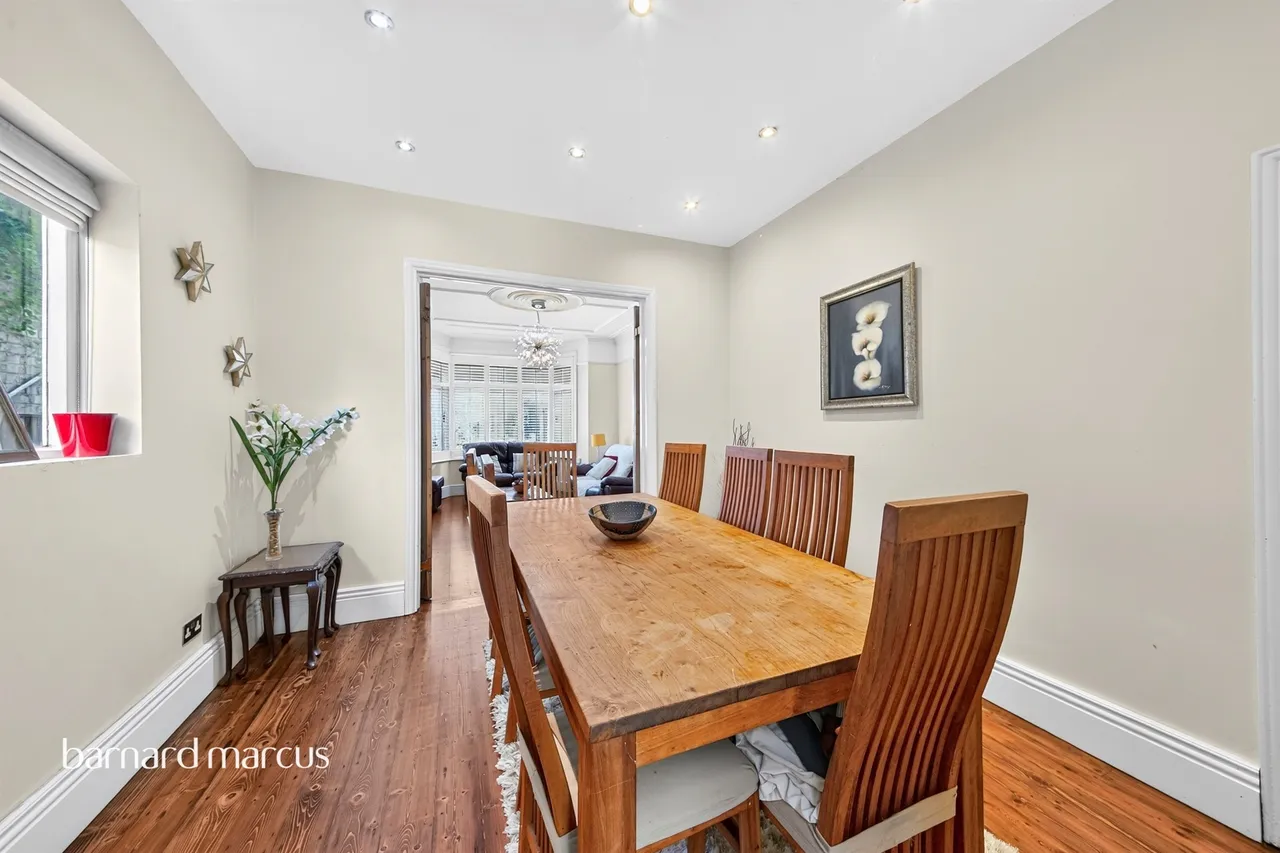 Ashurst Road, London, N12, photo 8