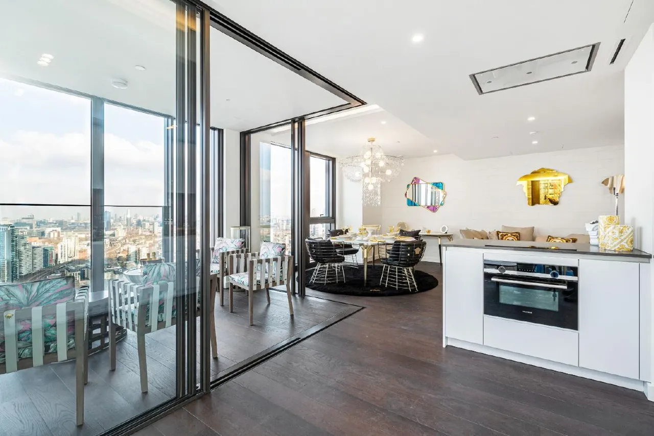Bondway, Vauxhall, SW8, photo 5