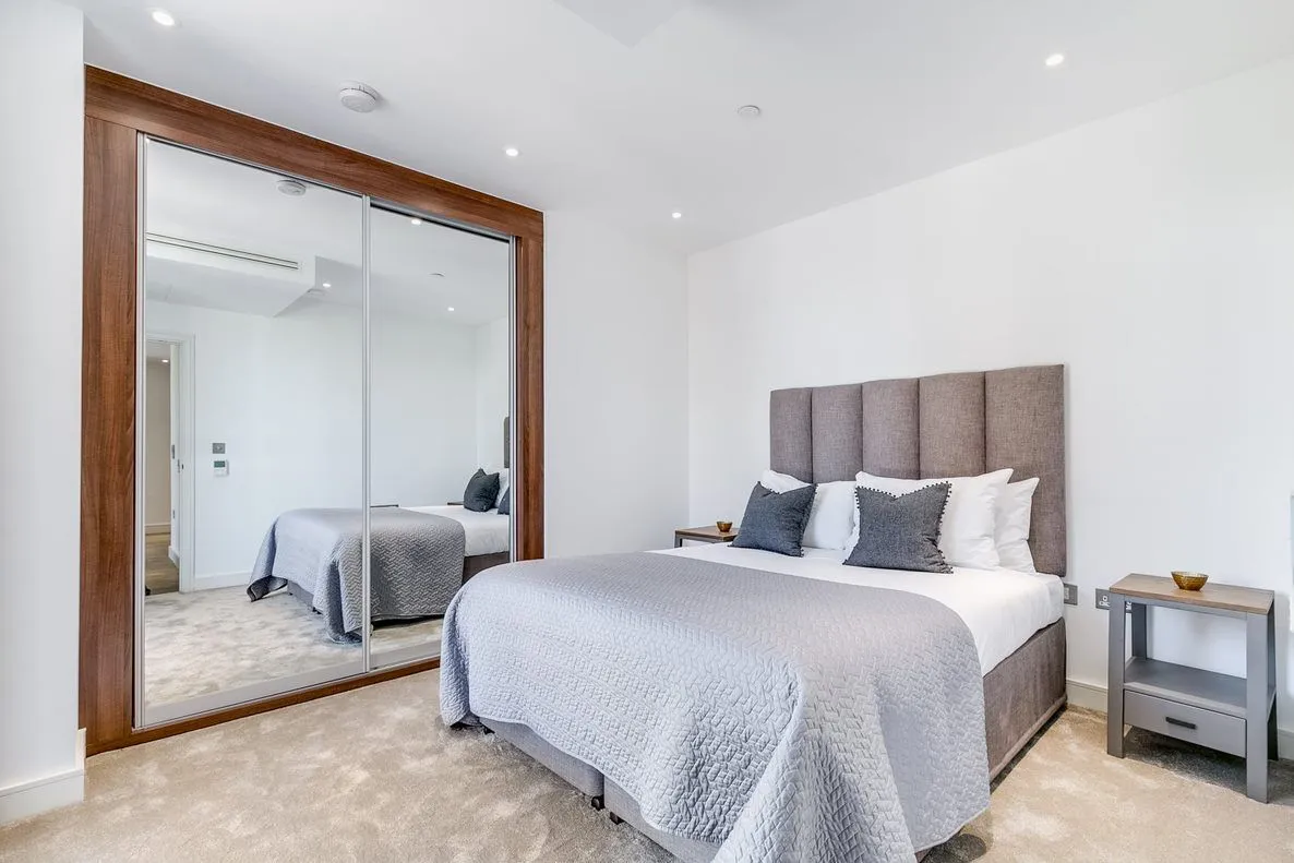 Flat 9, Haydn Tower, 50 Wandsworth Road, London, photo 4