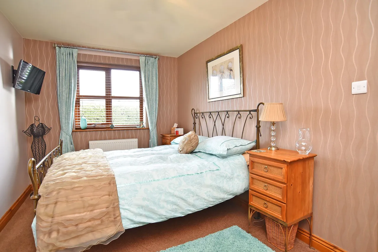 Highburn Otley Road, Killinghall, HG3, photo 13