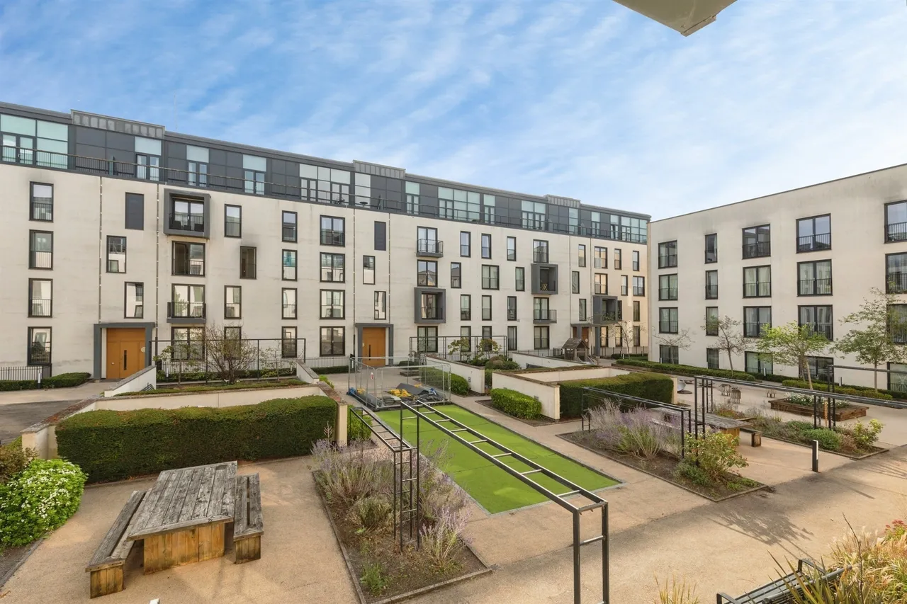 1 bed flat for sale, Longmead Terrace, Bath, BA2