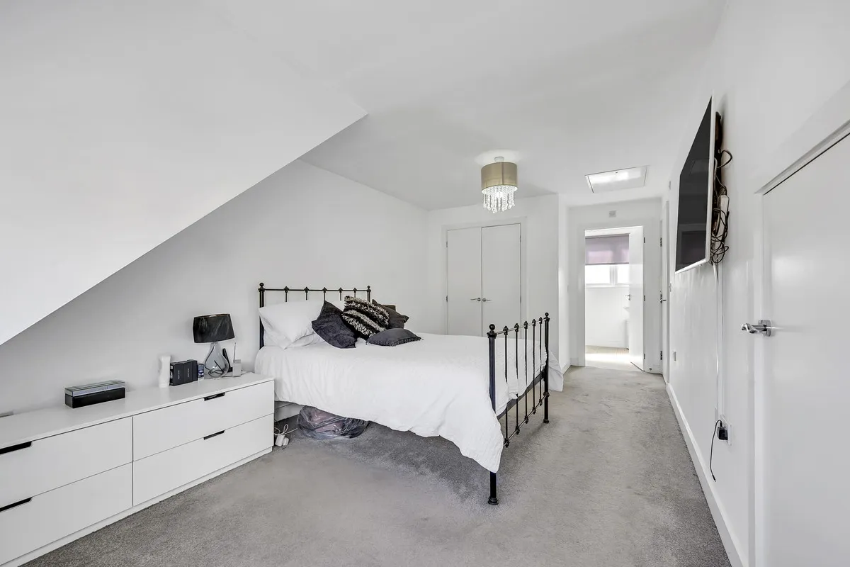 Bushy Close, Essex, Romford, RM1 4WN, photo 17