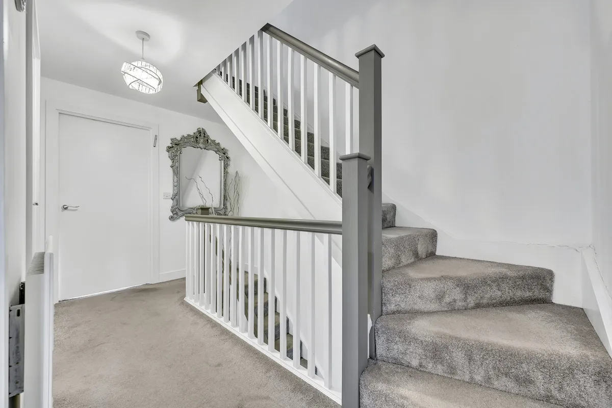 Bushy Close, Essex, Romford, RM1 4WN, photo 12