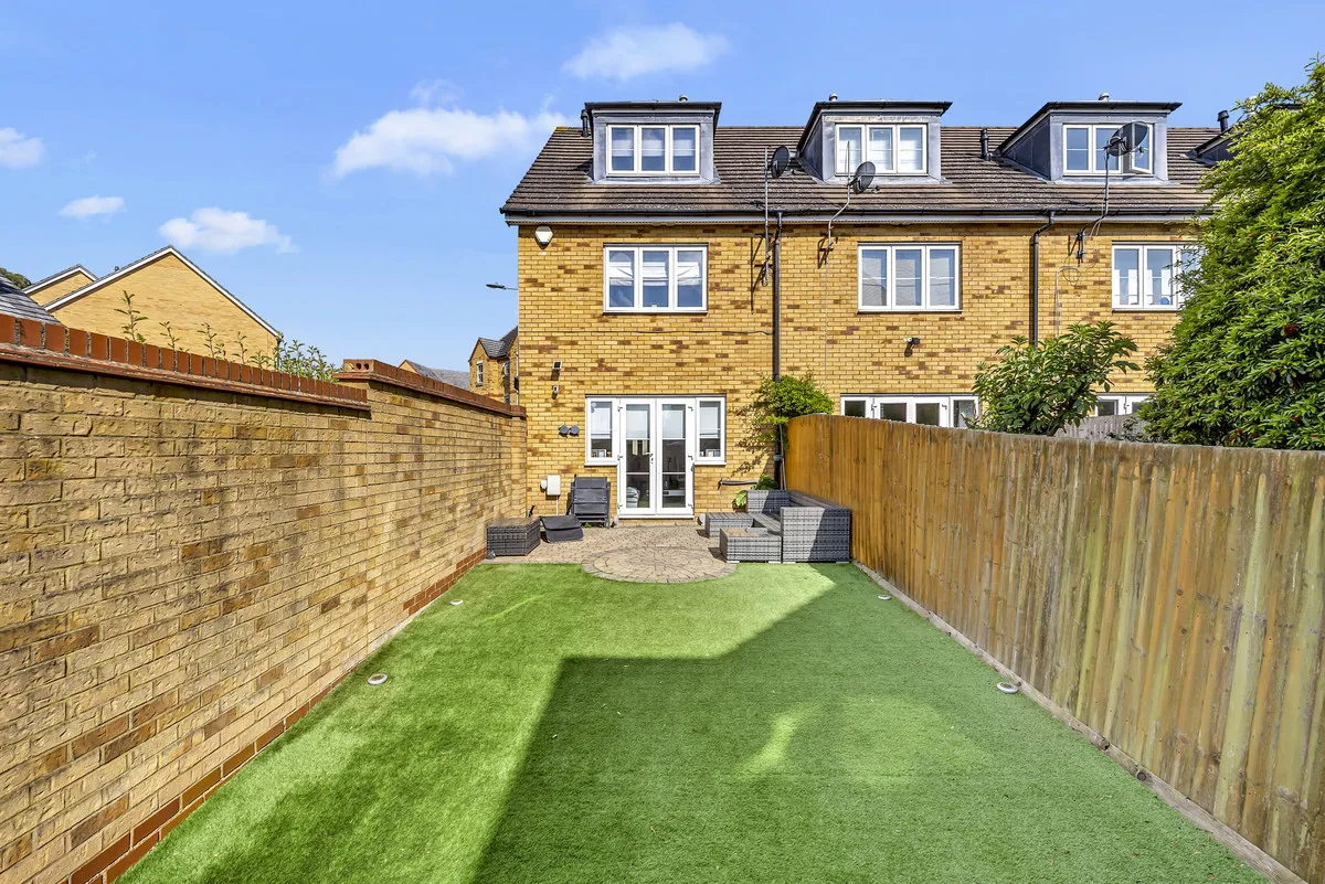 Bushy Close, Essex, Romford, RM1 4WN, photo 21