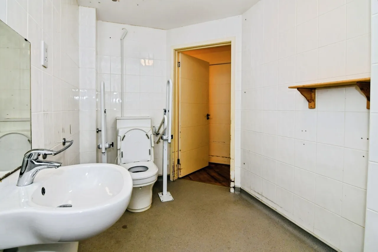 Sandy Hill, St. Austell, PL25, photo 11