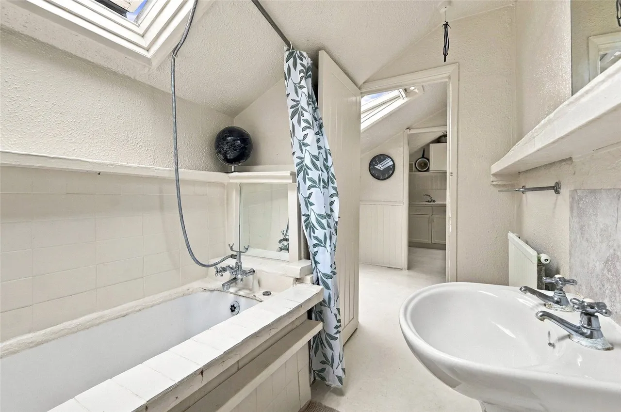 Vartry Road, London, N15, photo 13