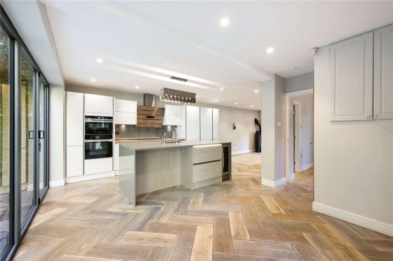 Fletsand Road, Wilmslow, Cheshire, SK9 2AD, photo 6
