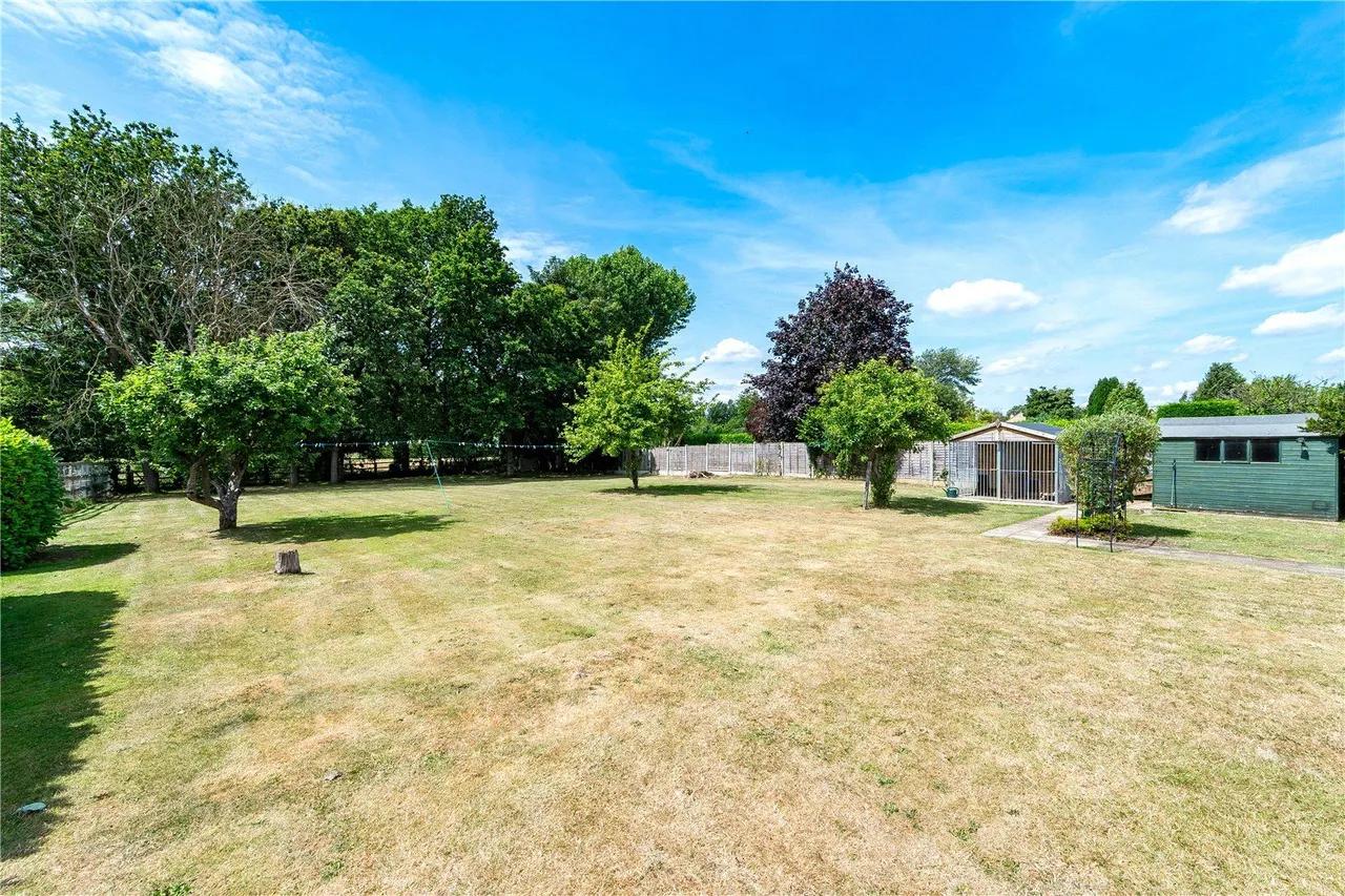 Poole Lane, Burton Salmon, LS25, photo 18