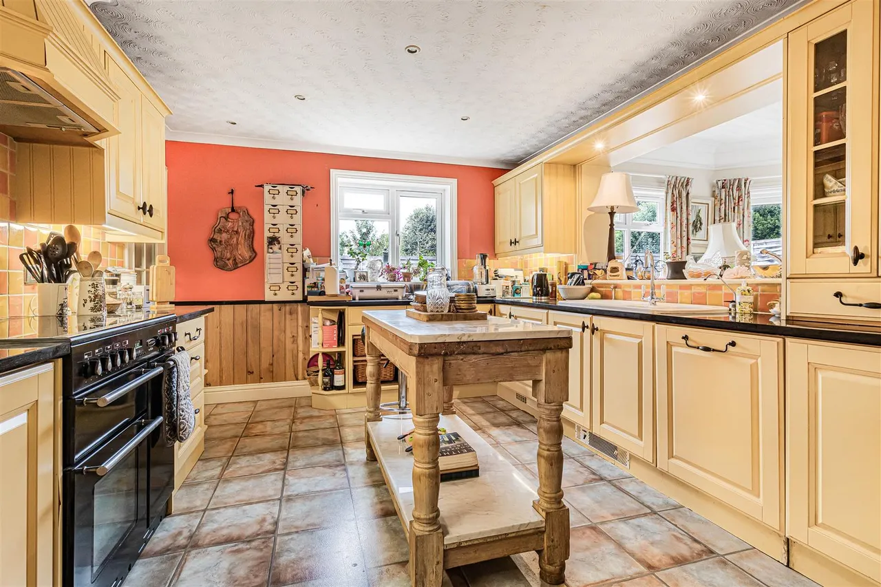 Newport Road, Saffron Walden, CB11, photo 3