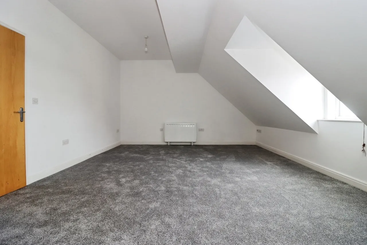 Dragonfly Close, Kingswood, Bristol, BS15, photo 4