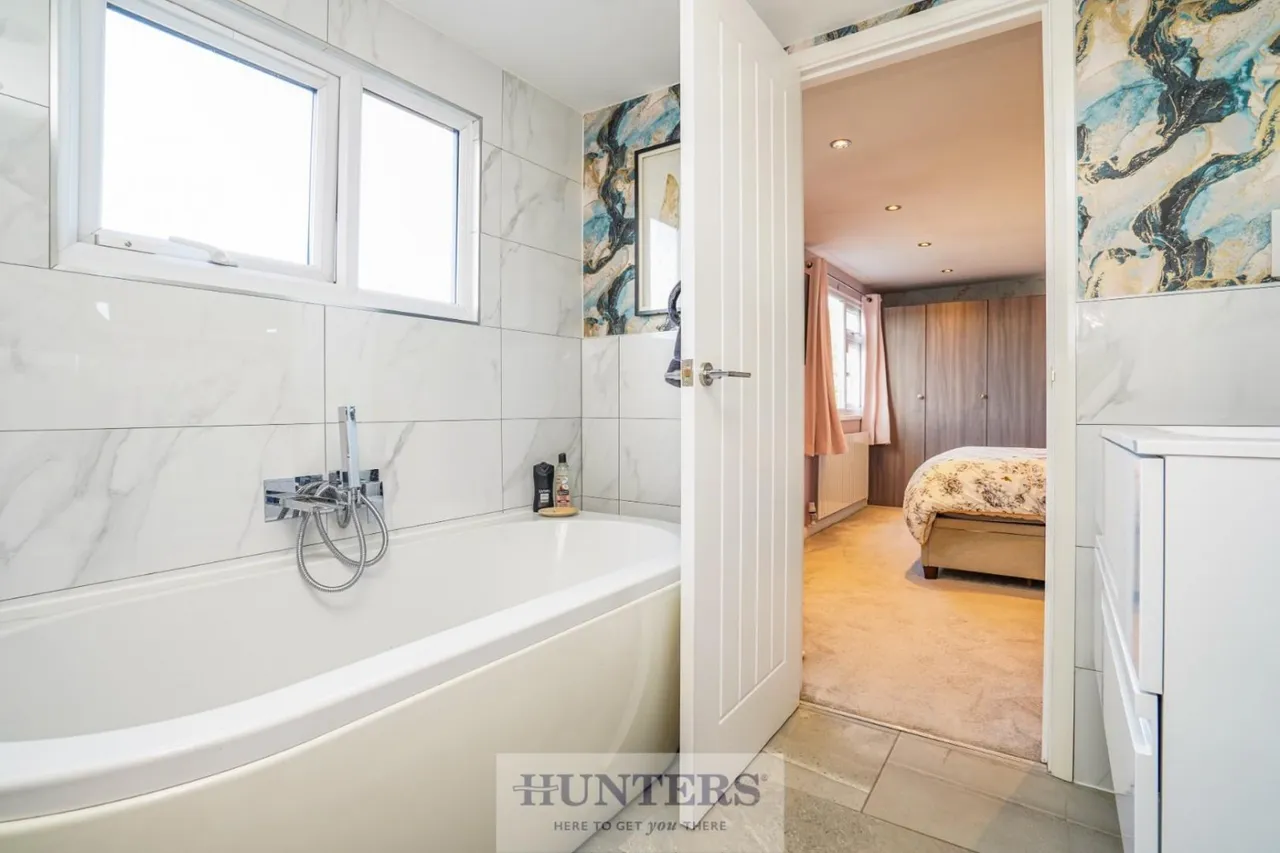 Park Avenue, Allerton Bywater, WF10, photo 14