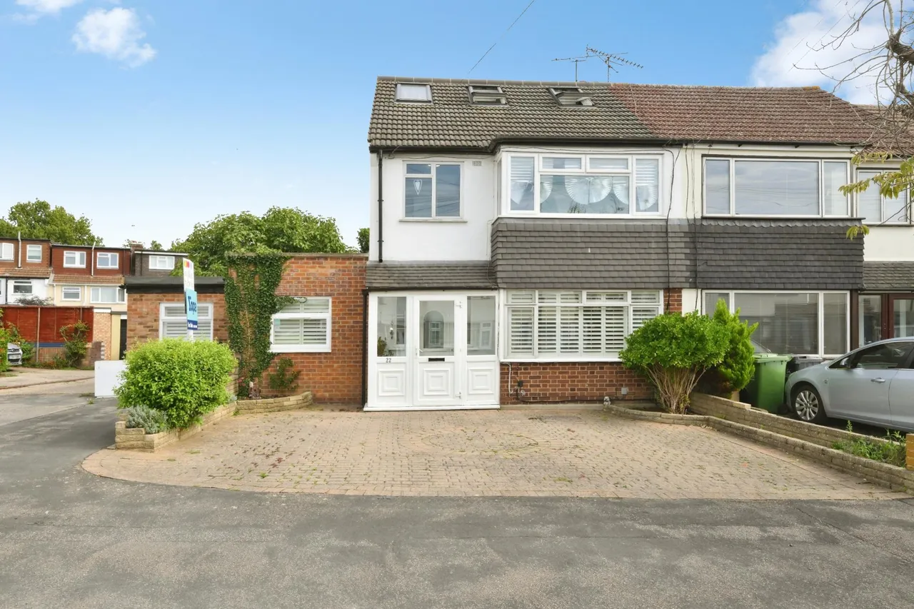 5 bed house for sale, Varney Close, Waltham Cross, EN7