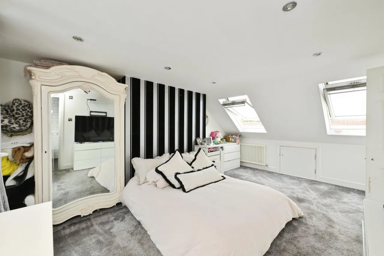 Varney Close, Waltham Cross, EN7, photo 32