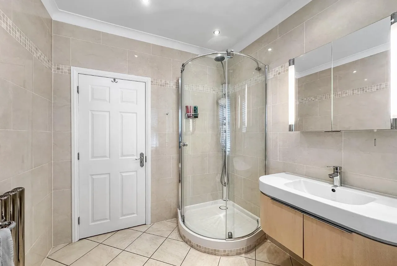 Consort Place, Bowdon, WA14, photo 36