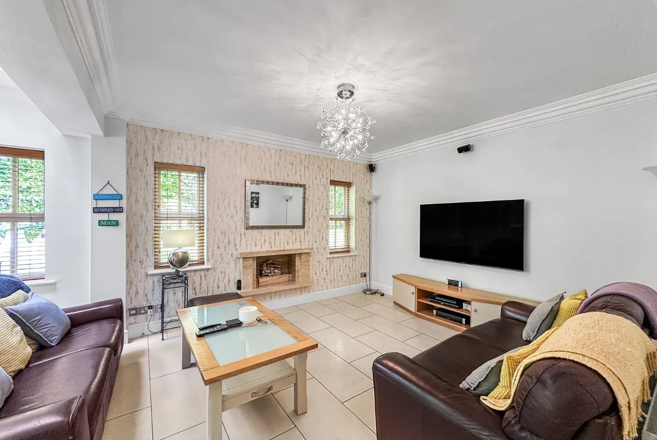 Consort Place, Bowdon, WA14, photo 23