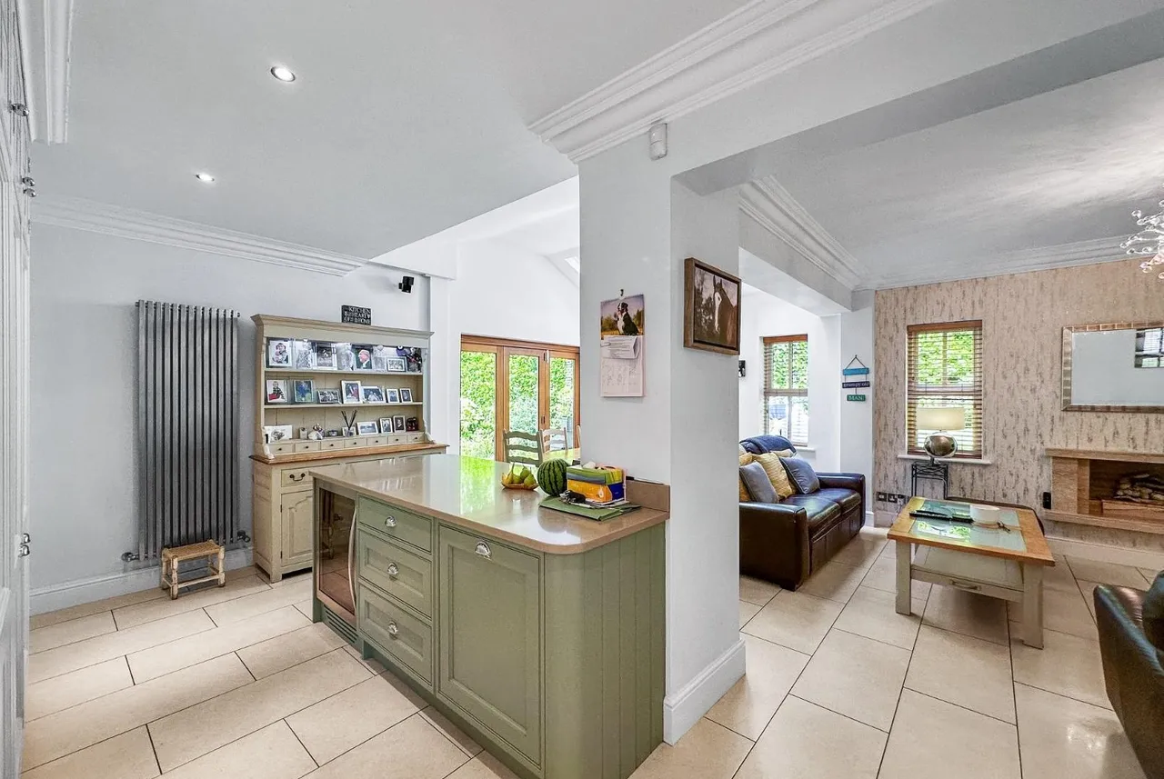Consort Place, Bowdon, WA14, photo 22