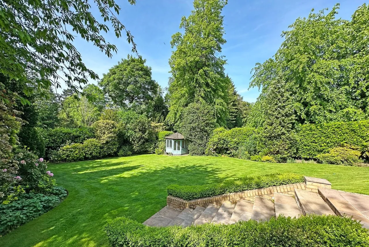 Consort Place, Bowdon, WA14, photo 43