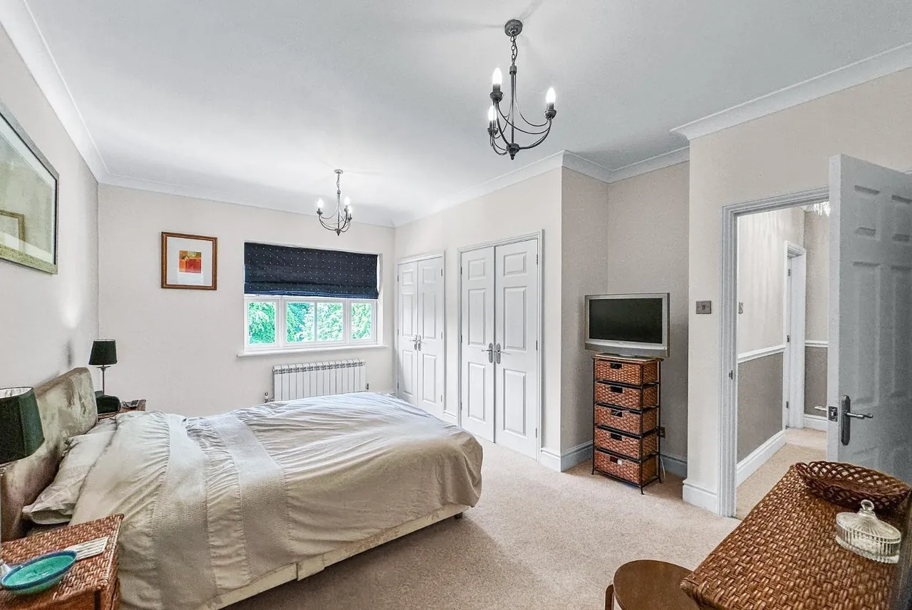 Consort Place, Bowdon, WA14, photo 34
