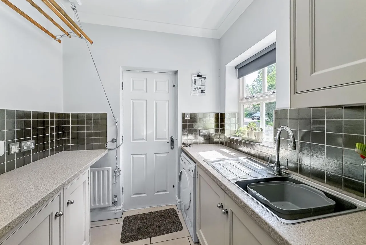Consort Place, Bowdon, WA14, photo 28