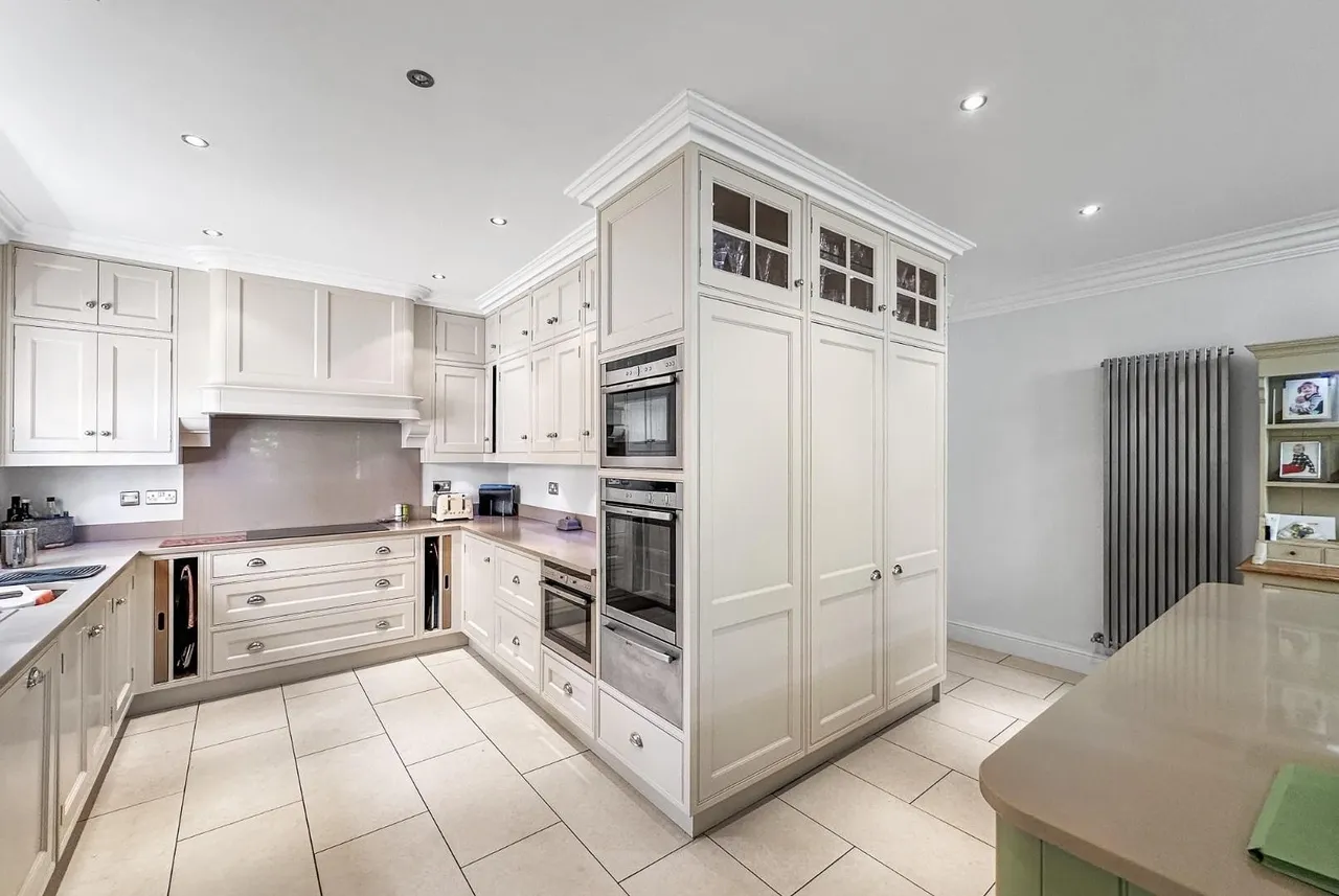 Consort Place, Bowdon, WA14, photo 10
