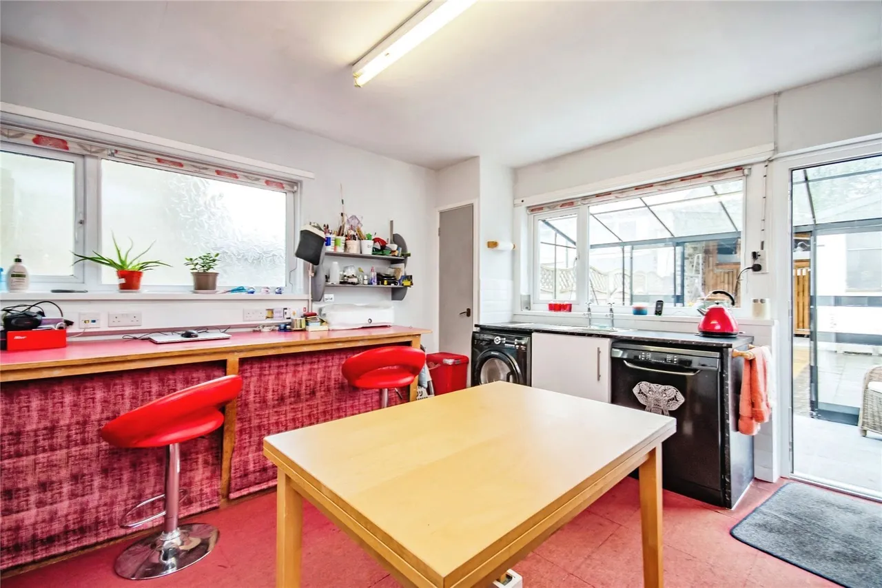 Dewi Road, Tregaron, SY25, photo 5