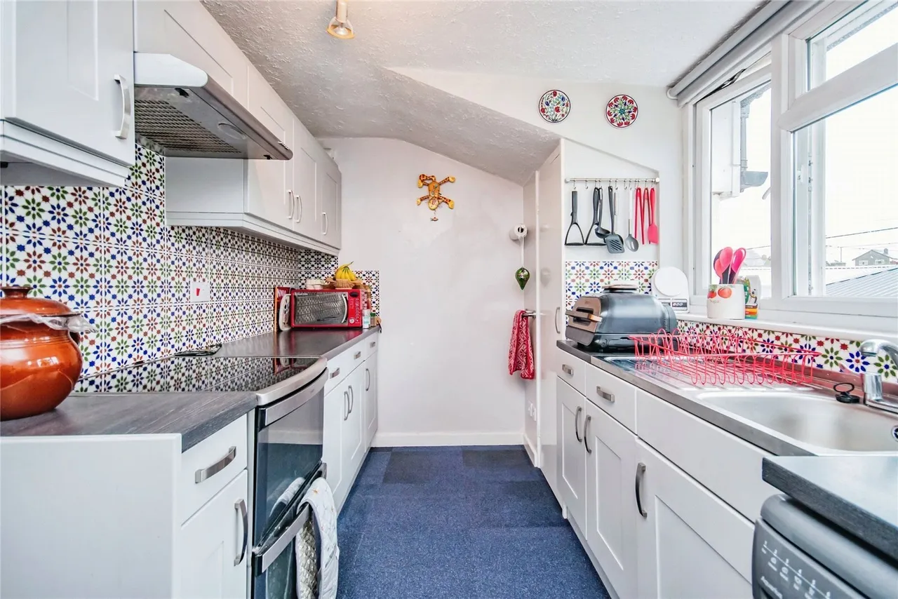 Dewi Road, Tregaron, SY25, photo 7