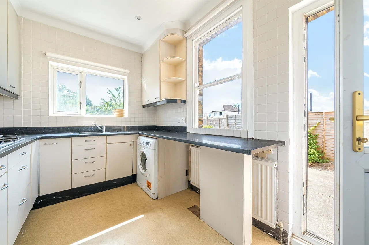 Bell Road, Enfield, EN1, photo 4