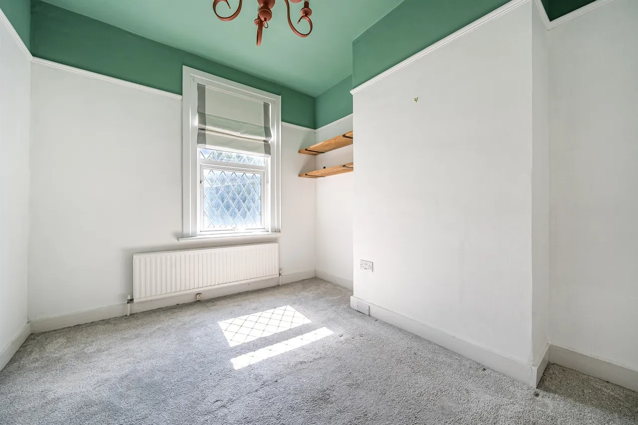 Bell Road, Enfield, EN1, photo 12