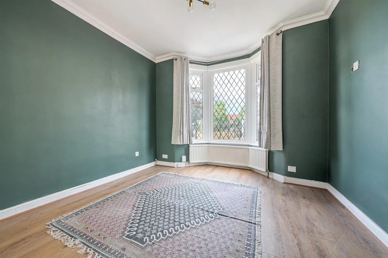 Bell Road, Enfield, EN1, photo 6