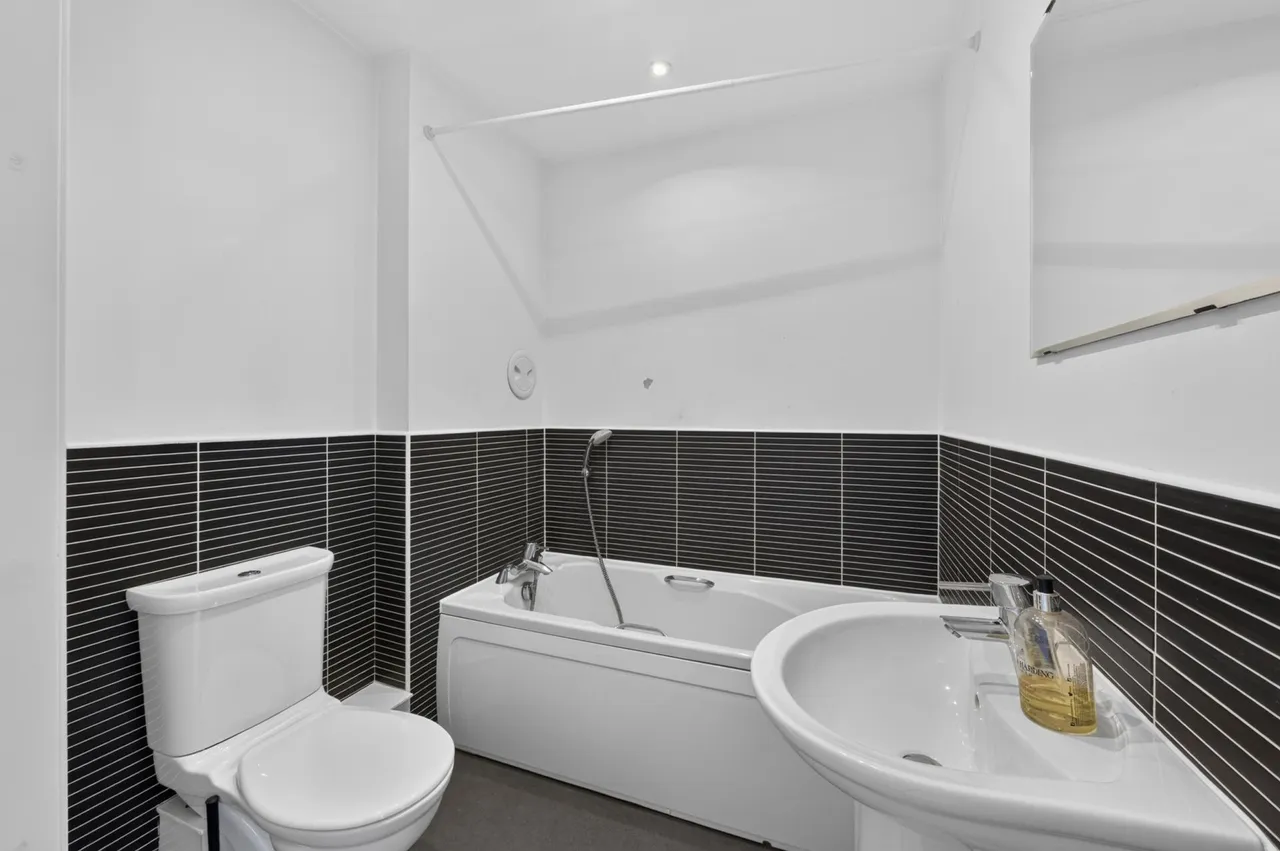 Tinto Place, Edinburgh, EH6, photo 10