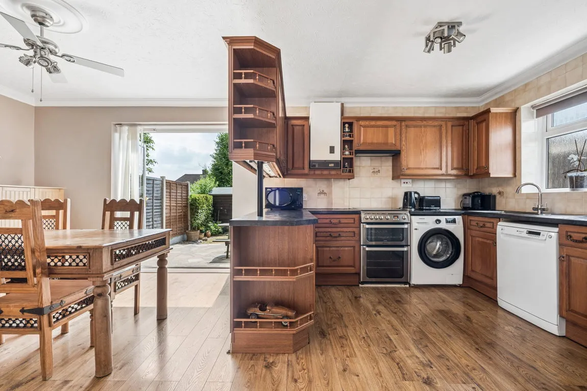 Orchard Way, Mill End, WD3, photo 8