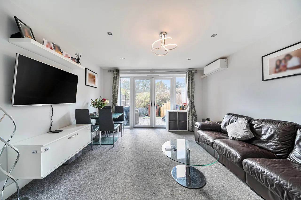 Swannells Walk, Chorleywood, WD3, photo 3