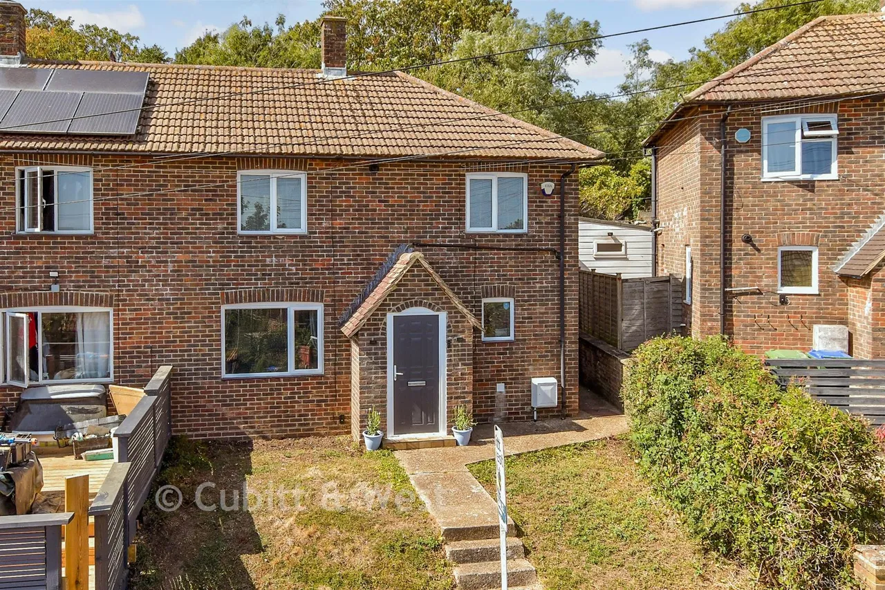2 bed house for sale, Northdown Road, Newhaven, BN9