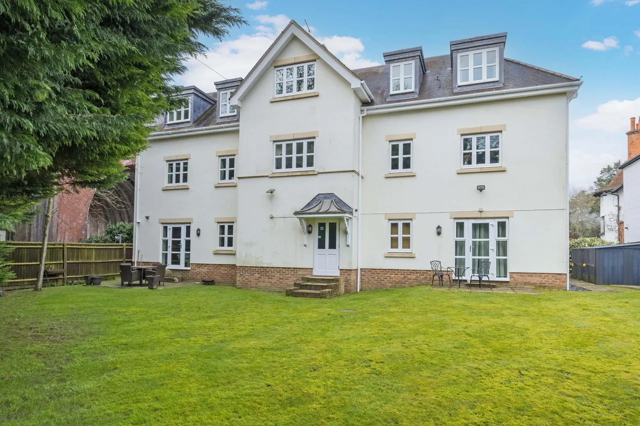 Riverside, Maidenhead, Berkshire, photo 2