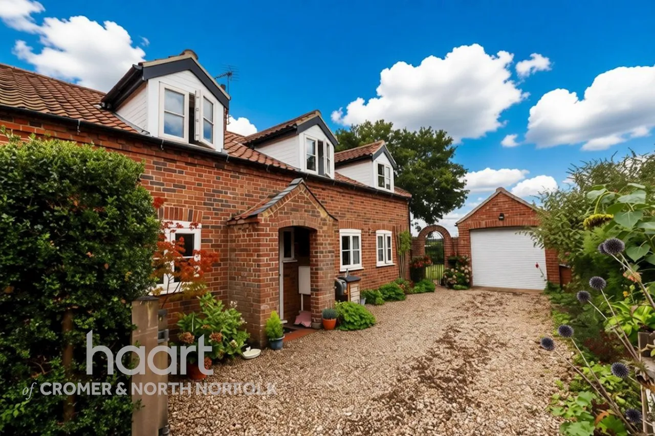 Southrepps Road, North Walsham, NR28, photo 37
