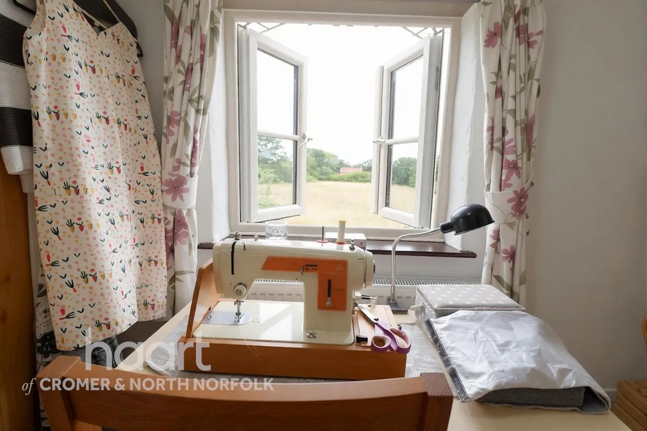 Southrepps Road, North Walsham, NR28, photo 40