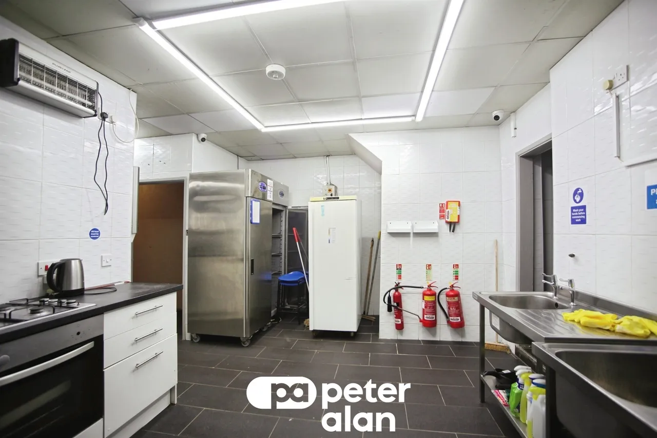 Abernant Road, Blackwood, NP12, photo 4