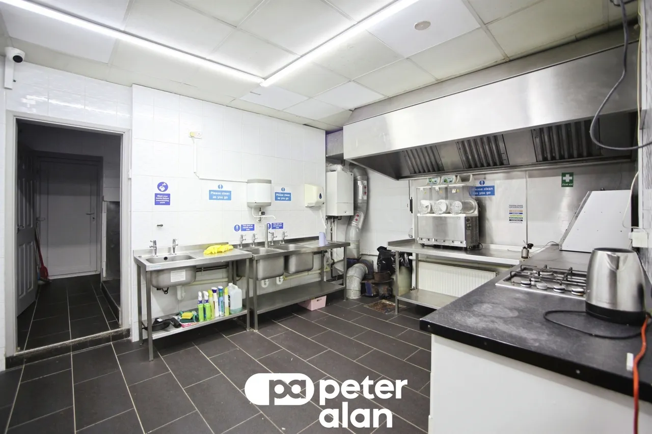 Abernant Road, Blackwood, NP12, photo 9