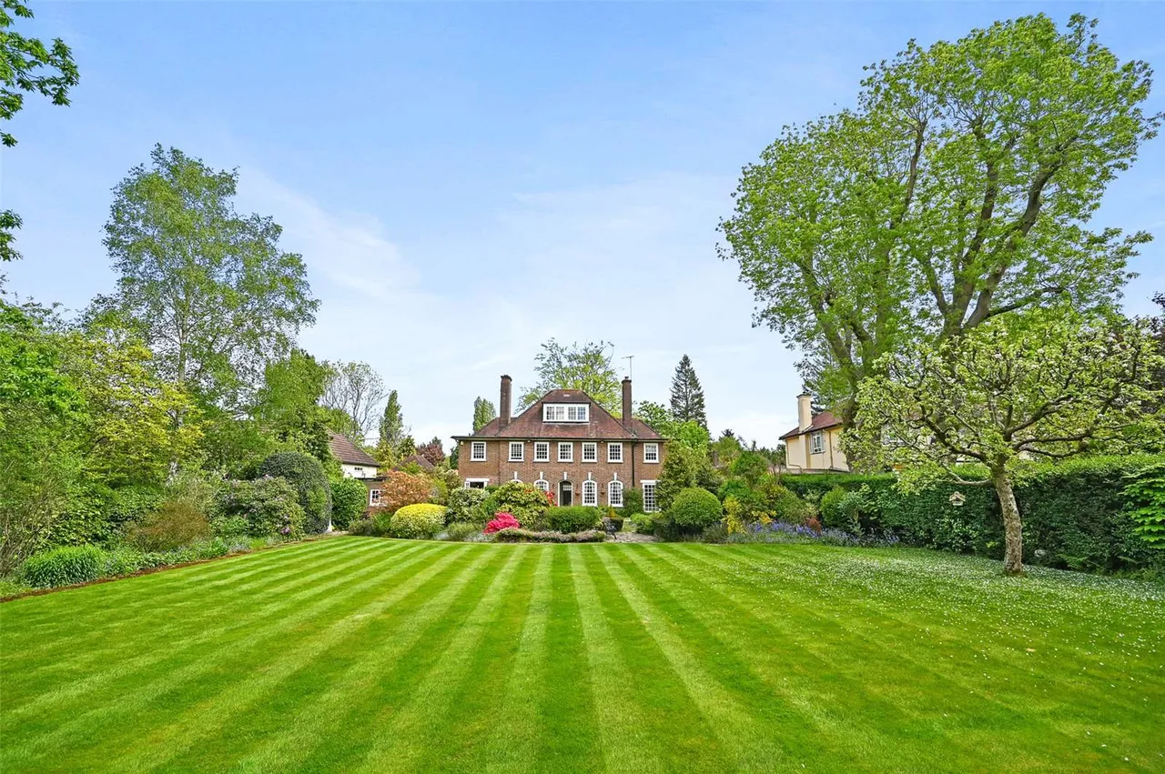 Wolsey Road, Northwood, Middlesex, HA6 2EW, photo 11