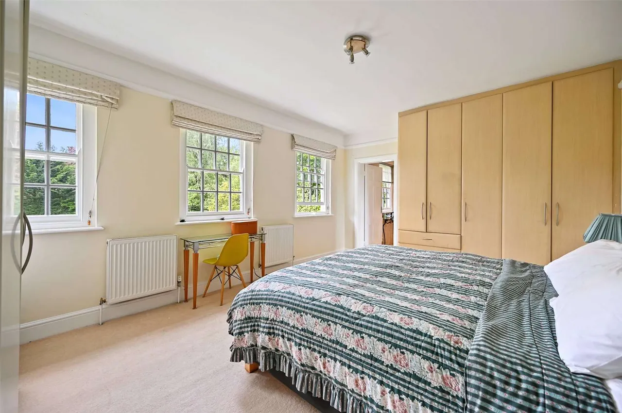 Wolsey Road, Northwood, Middlesex, HA6 2EW, photo 6