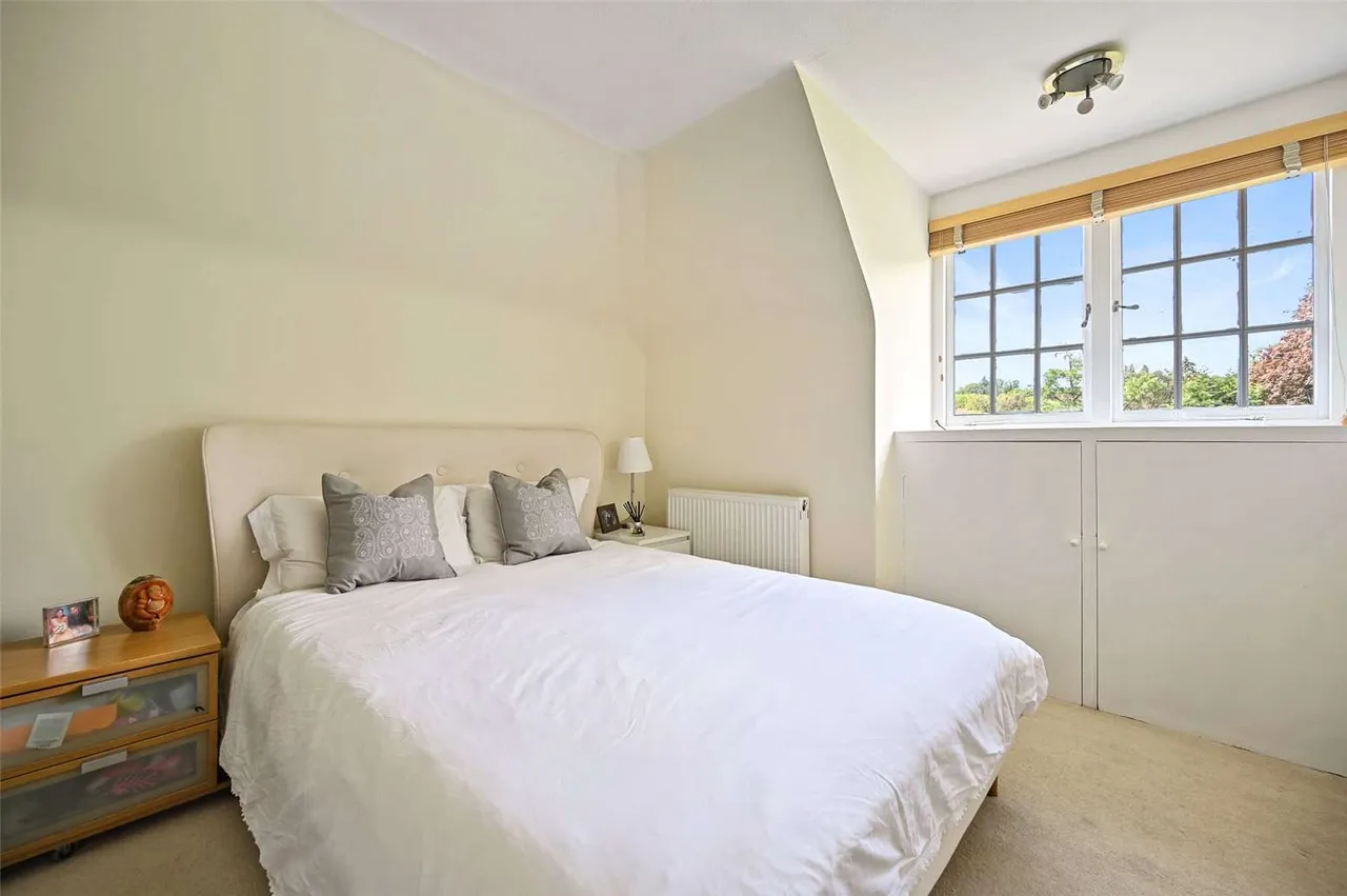 Wolsey Road, Northwood, Middlesex, HA6 2EW, photo 7
