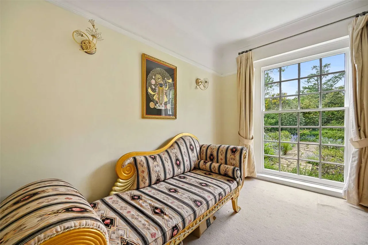 Wolsey Road, Northwood, Middlesex, HA6 2EW, photo 4