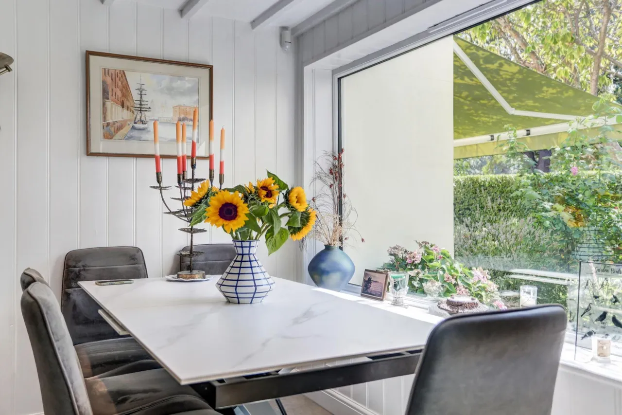 Cherry Cottage, The Green, BN42, photo 11